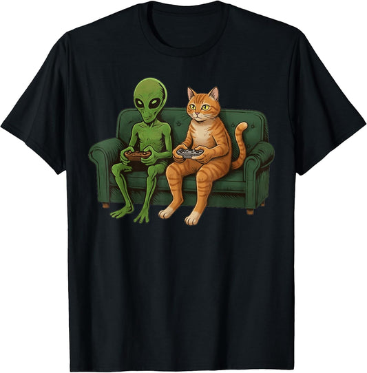 Funny Cat and Alien Gaming. Cool Space Pet Lovers T-Shirt