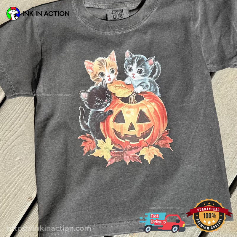 90s Halloween kitten Spooky Season Comfort Colors Tee