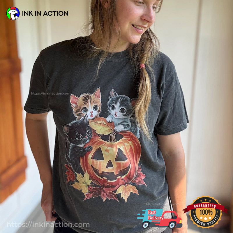 90s Halloween kitten Spooky Season Comfort Colors Tee