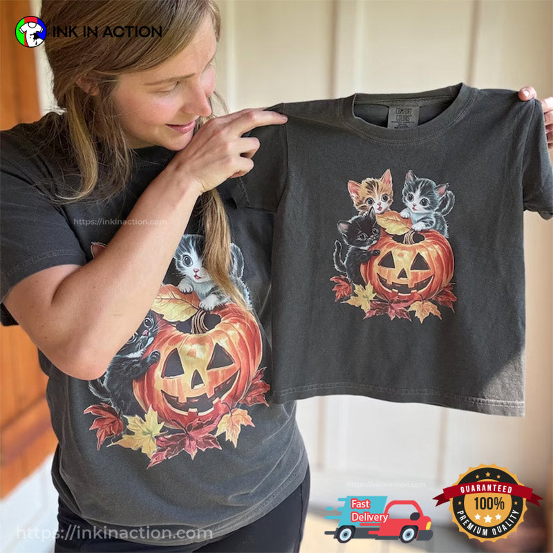 90s Halloween kitten Spooky Season Comfort Colors Tee