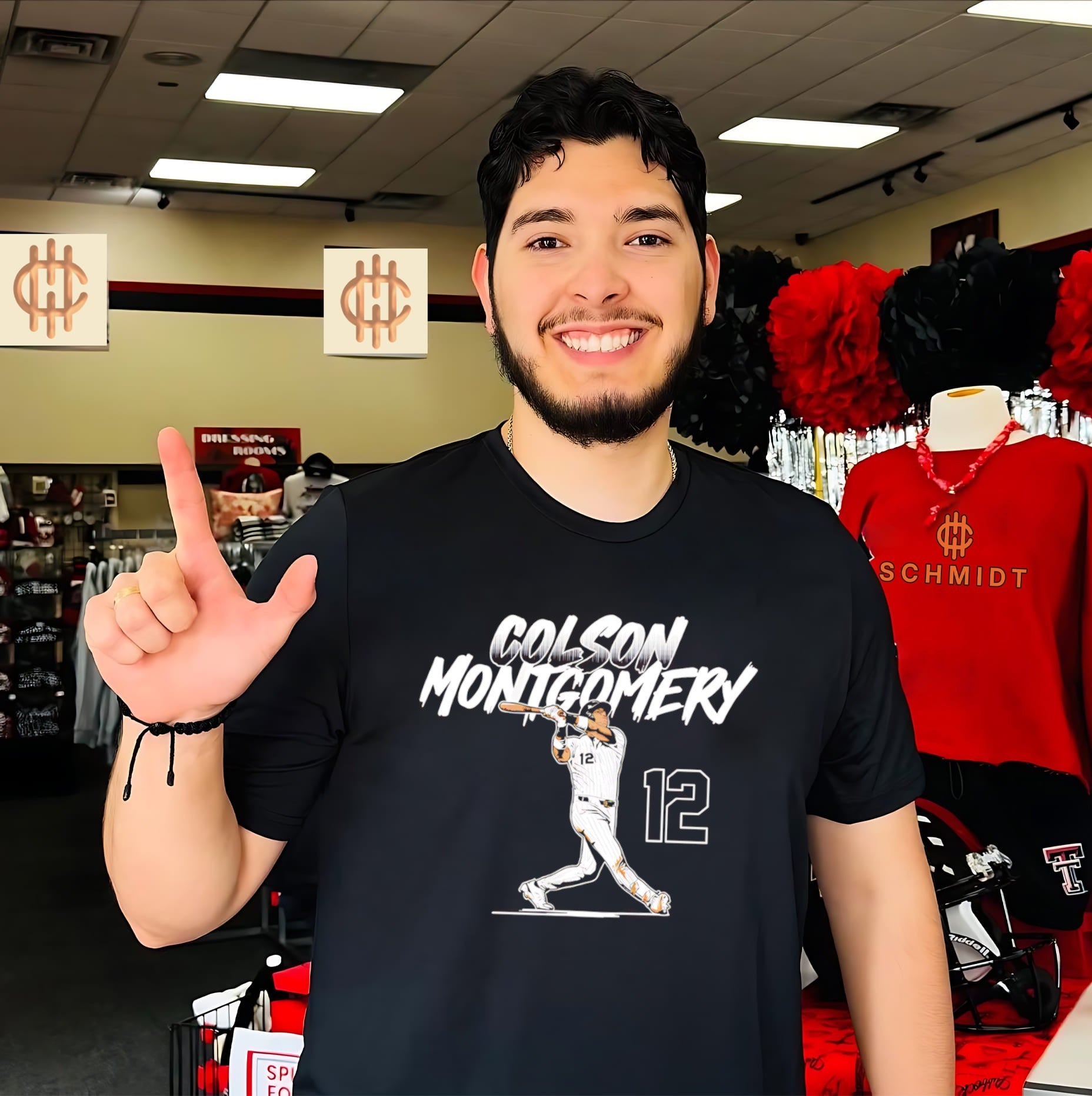Colson Montgomery Chicago White Sox Slugger Swing Number shirt