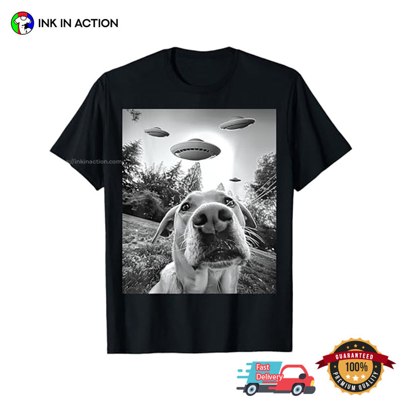 Dog Selfie With UFO Retro T-shirt