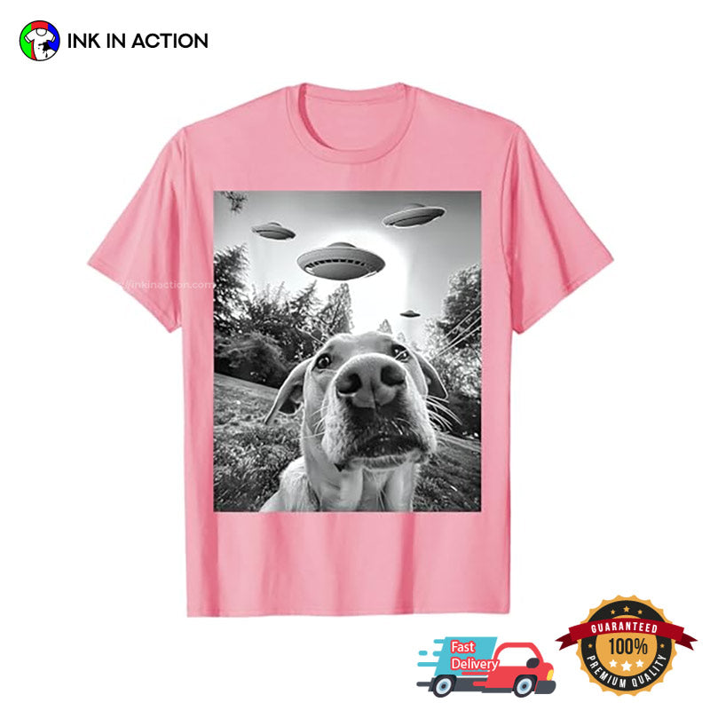 Dog Selfie With UFO Retro T-shirt