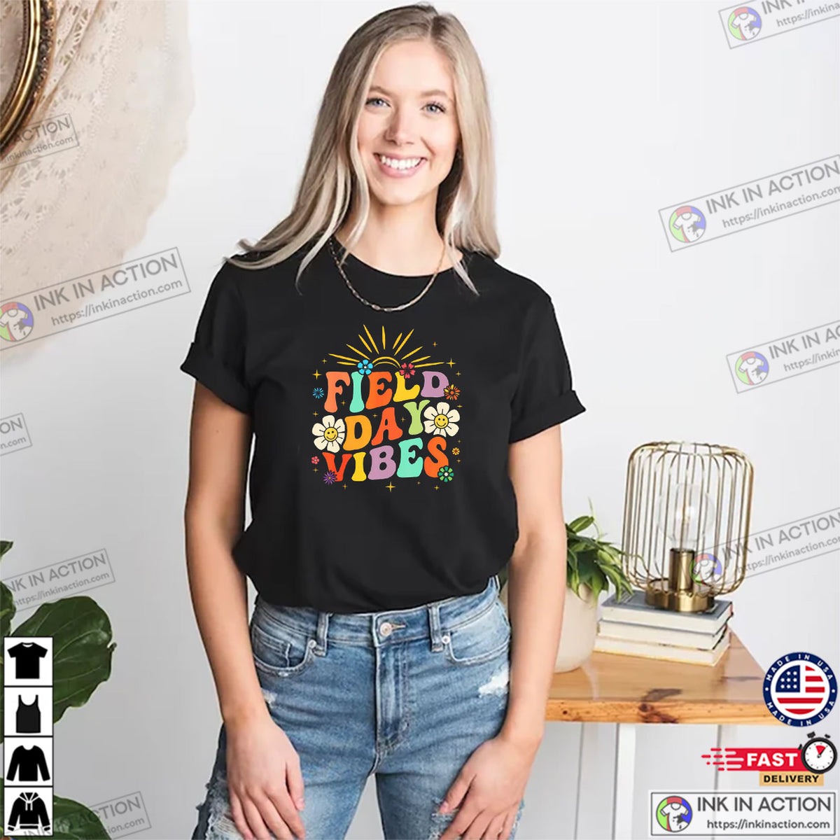 Field Day Vibes Groovy Teacher T-shirt