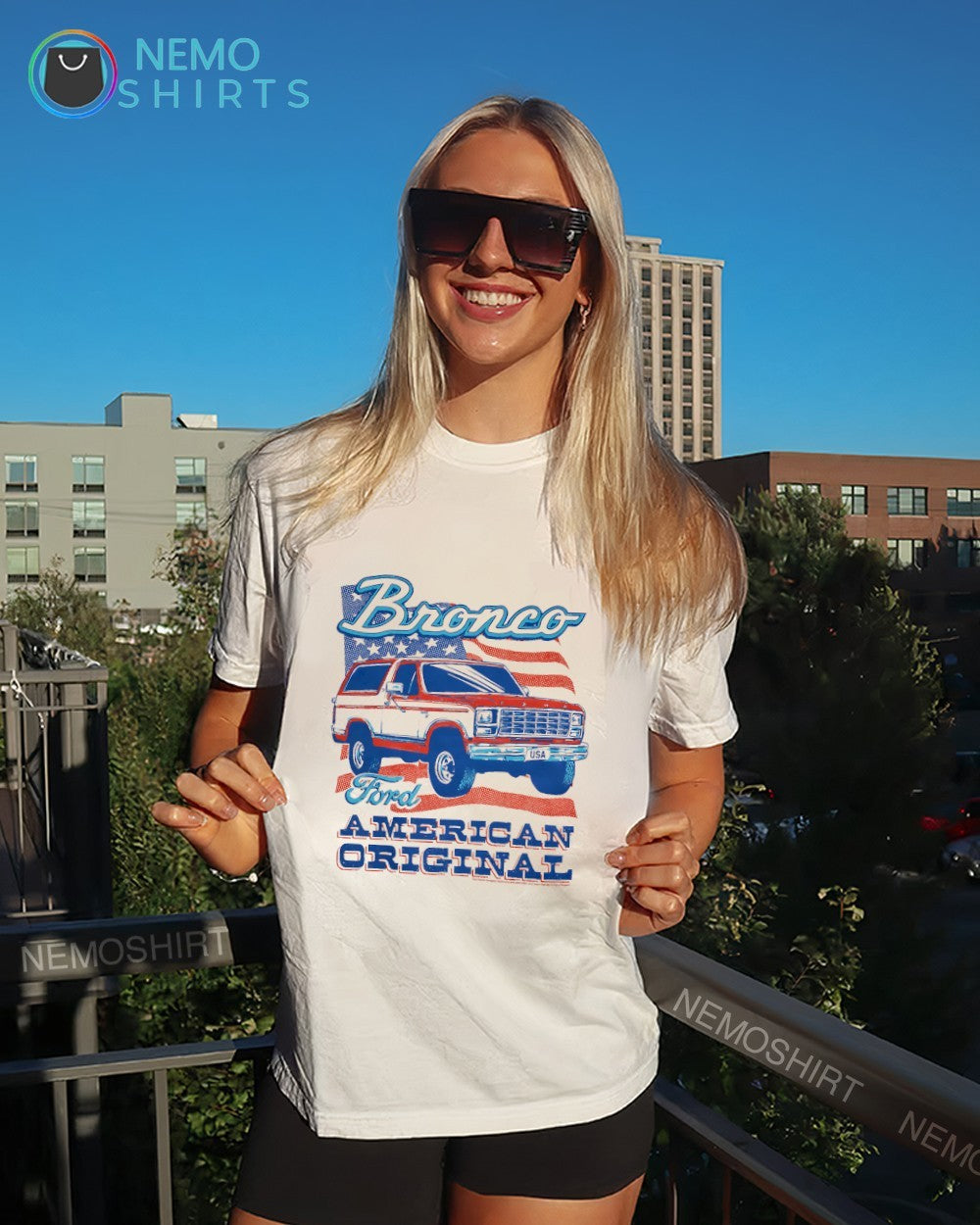 Ford Bronco American original car graphic shirt