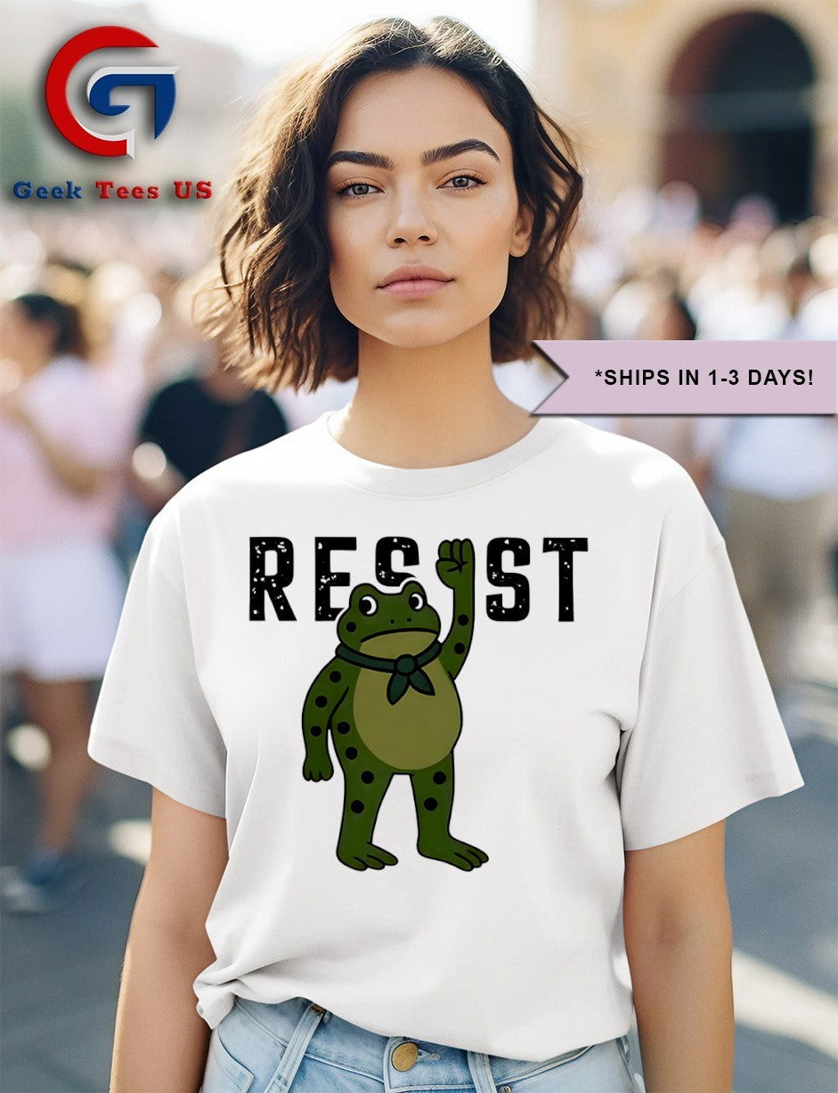 Frog stood up against Resist Portland shirt