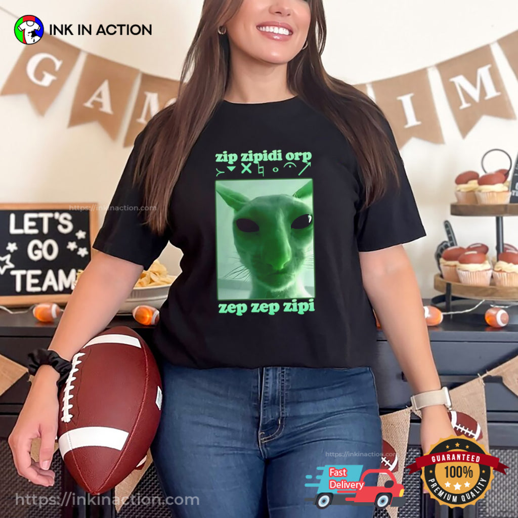 Funny Alien Cat Dank Meme Graphic T-shirt