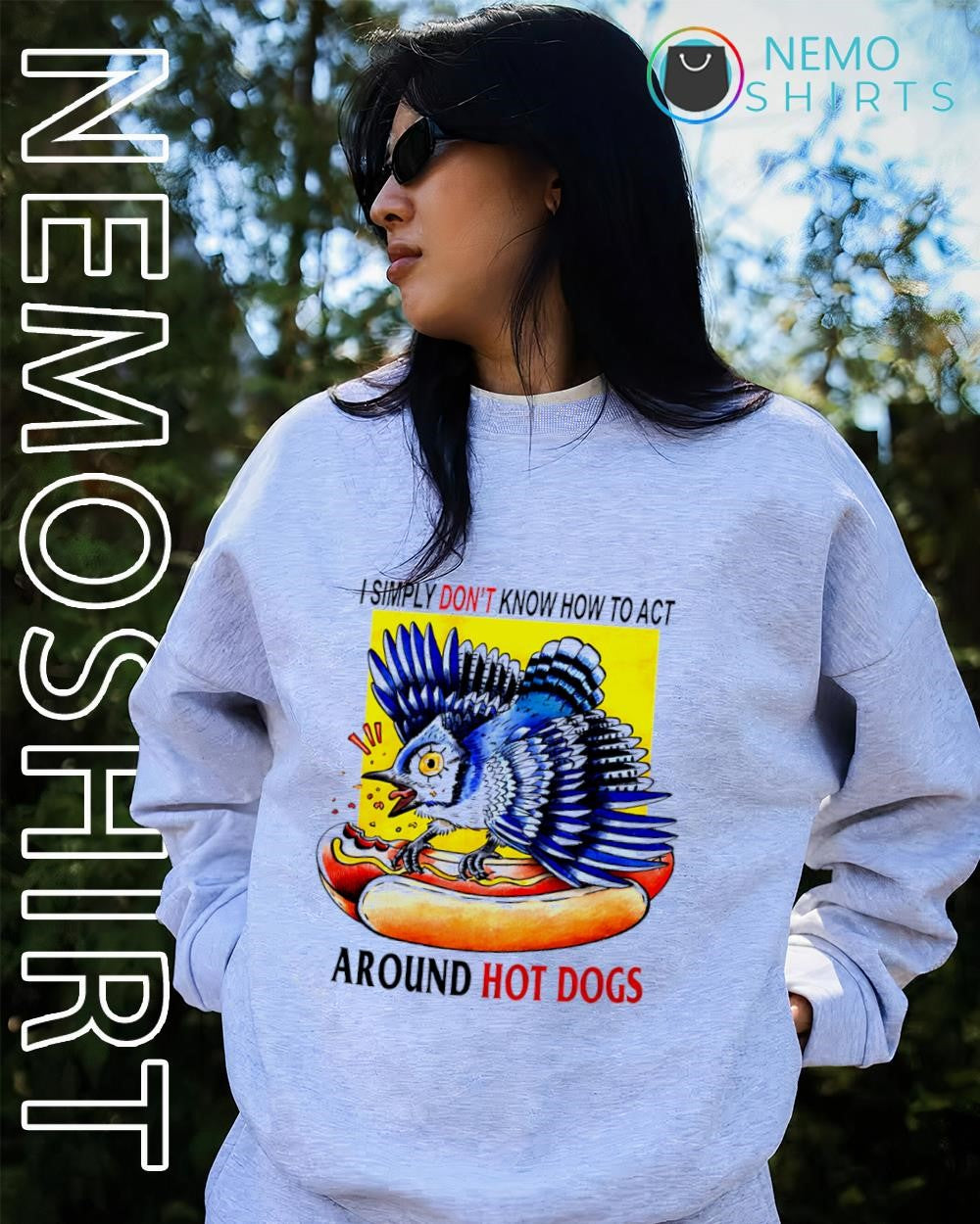 I simply don’t know how to act around hot dogs blue jay shirt