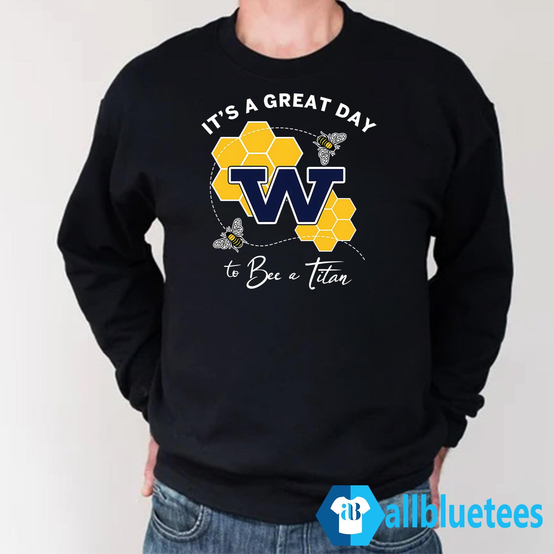 It’s A Great Day To Bee A Titan Shirt