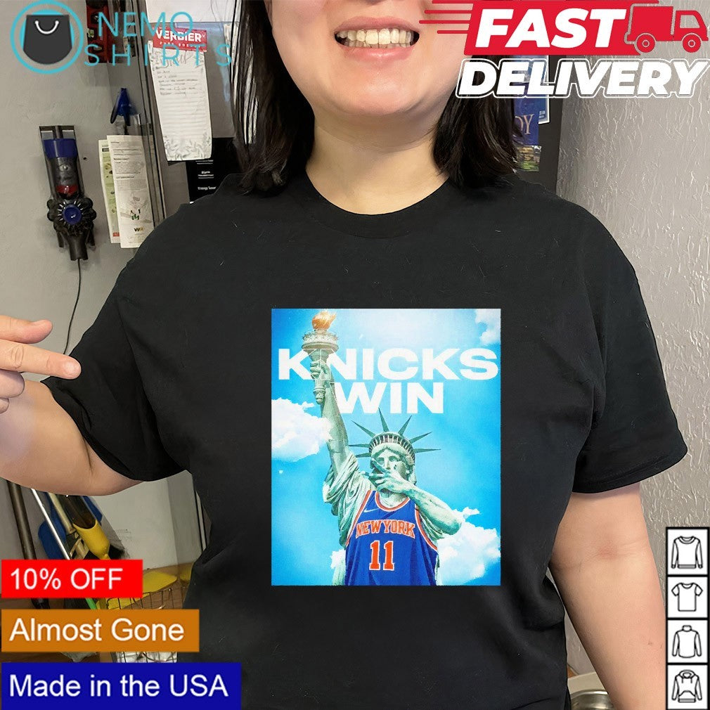Knicks win Statue of Liberty wearing jersey Jalen Brunson shirt