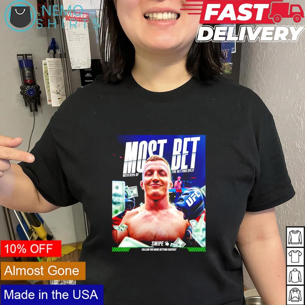 Most Bet MMA fighter Iwo Baraniewski UFC London event shirt