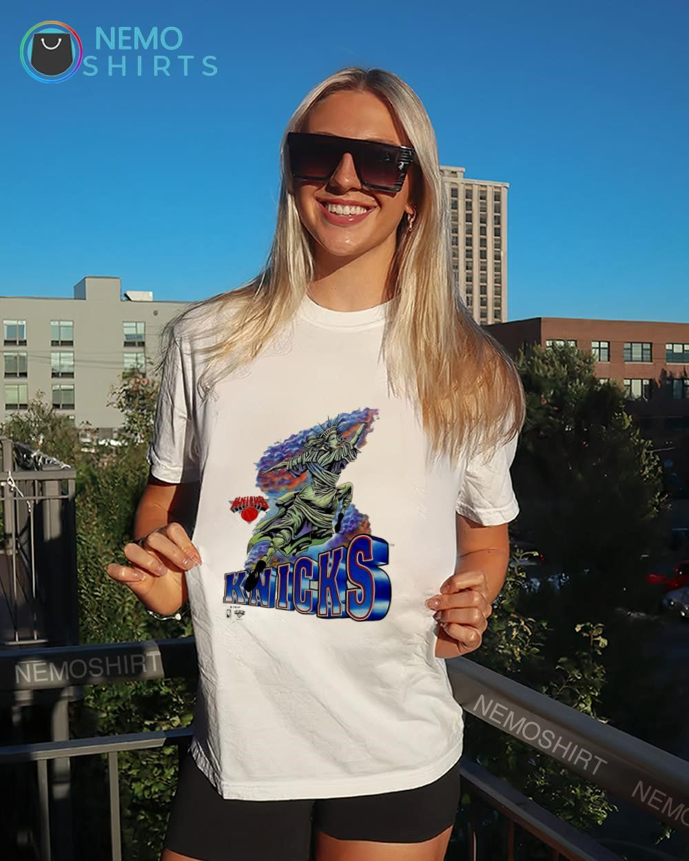New York Knicks Statue of Liberty lay up graphic shirt