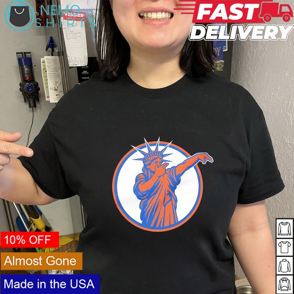 New York Knicks Statue of Liberty parody shirt