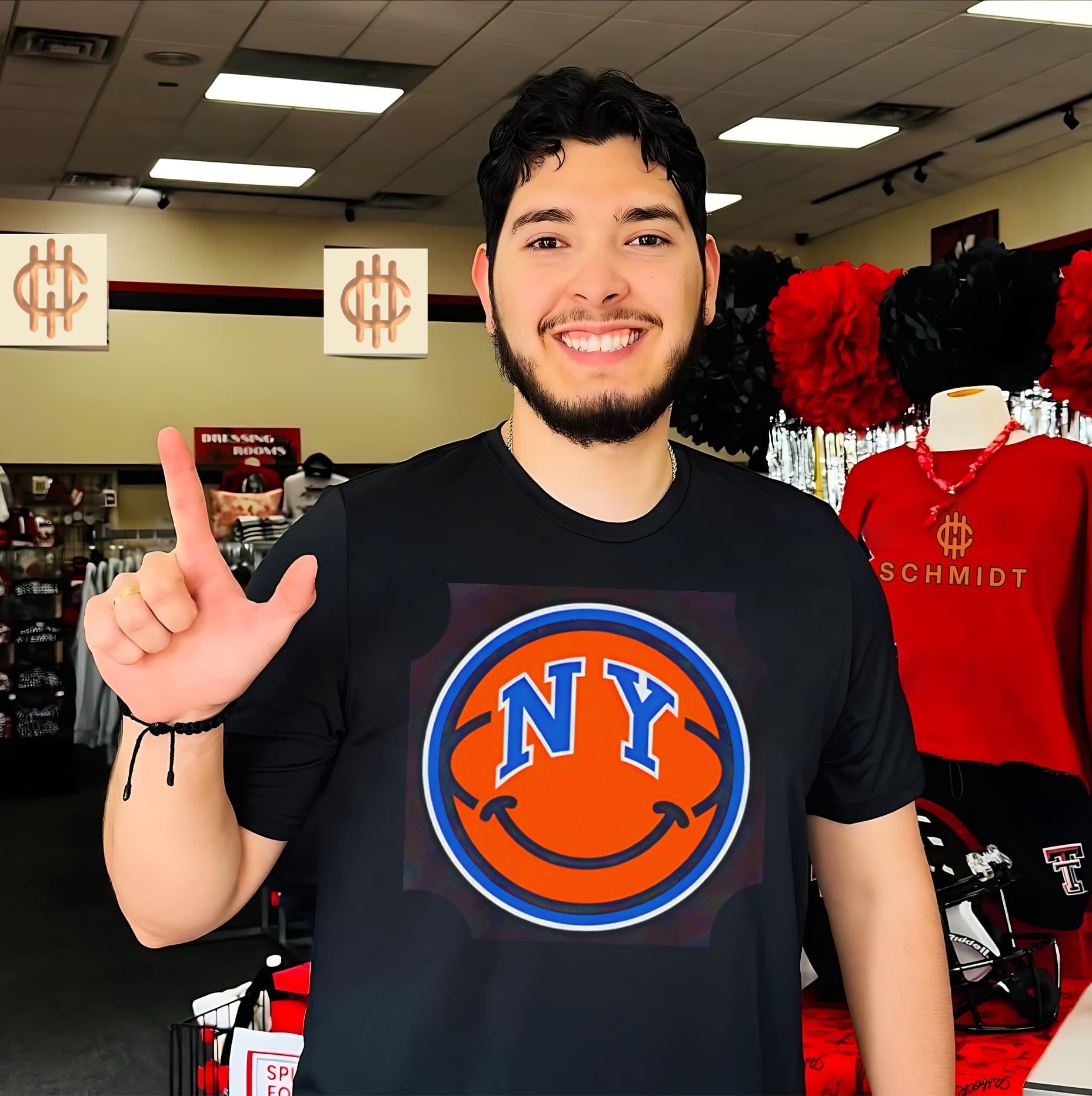 New York Knicks basketball smiley face shirt