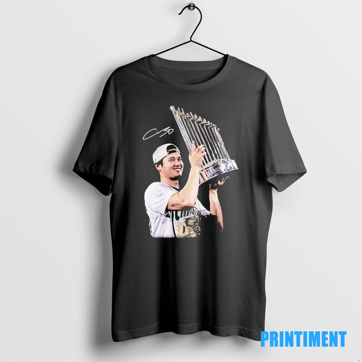 Official Shohei Ohtani Holding 2025 World Series Trophy Tee Sweater