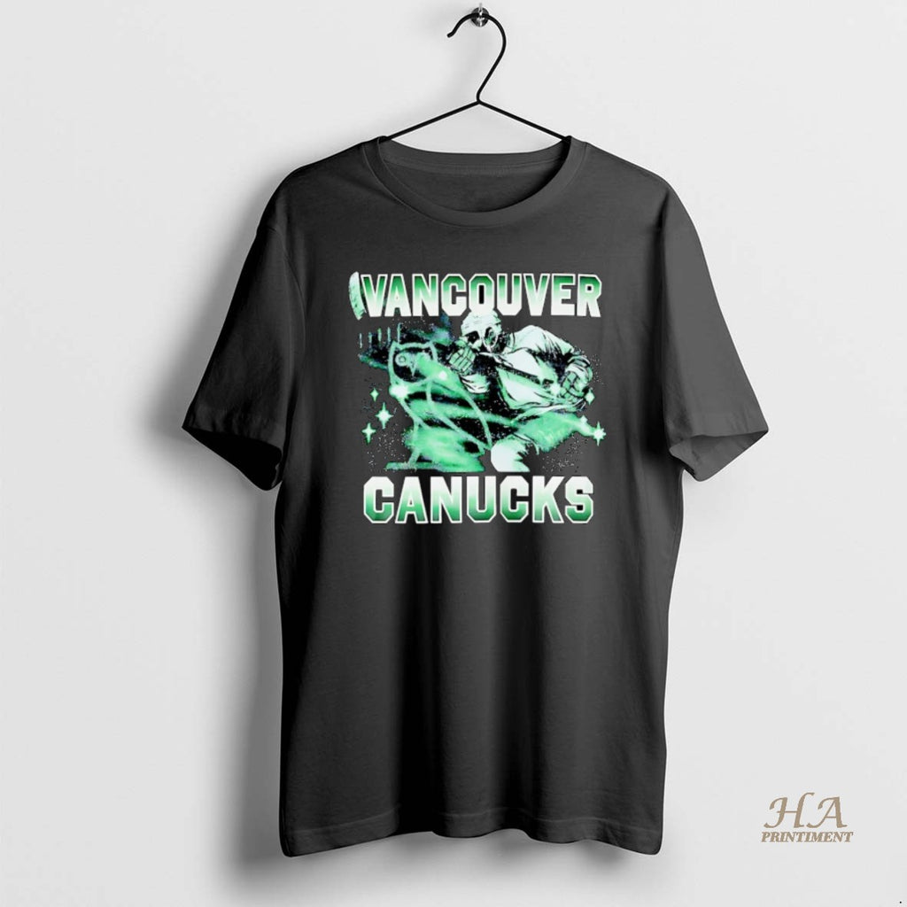 Official Vancouver Canucks Owl Nhl 2025 Graphic Christmas