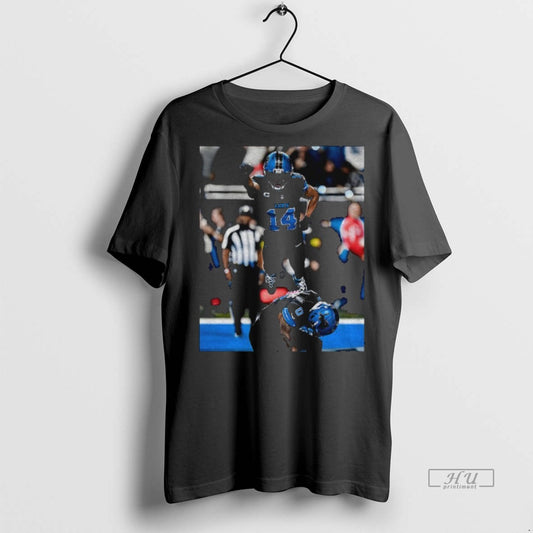 Officials Amon Ra St Graphic Tee Shirt Sweater