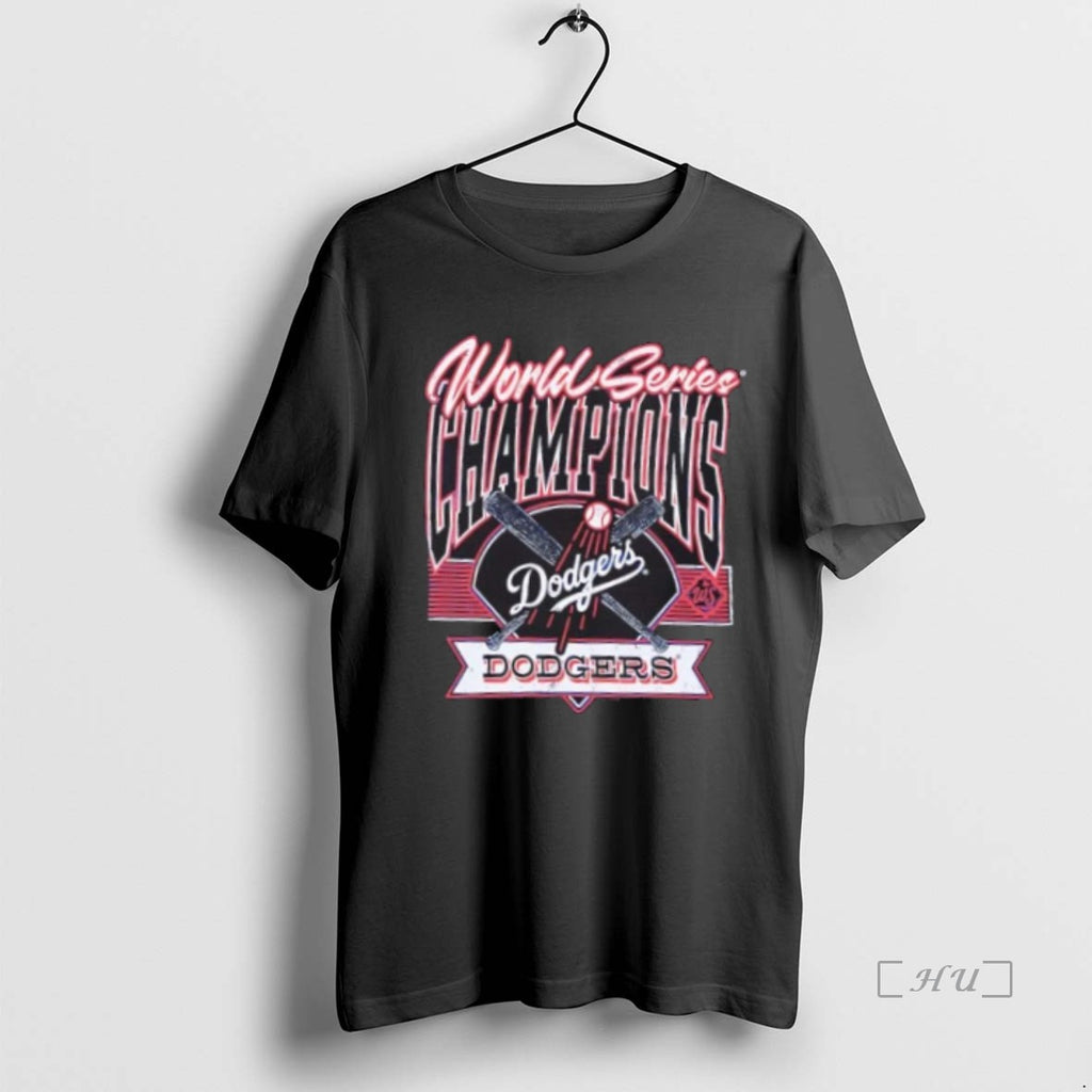 Officials Los Angeles Dodgers 2025 World Series Champions Play The Field Premium T Shirt Sweater