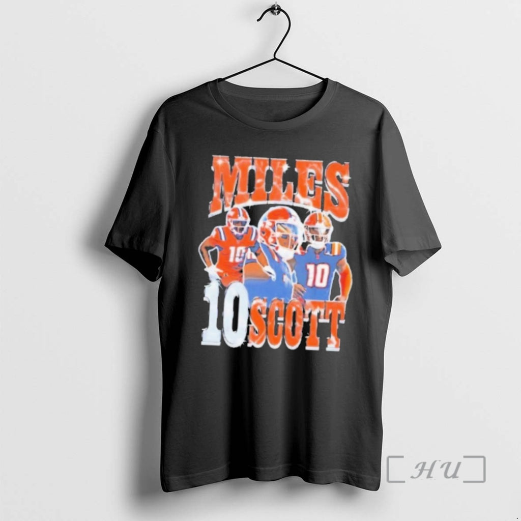 Officials Miles Scott Graphic Illinois Fighting Illini T Shirt Sweater