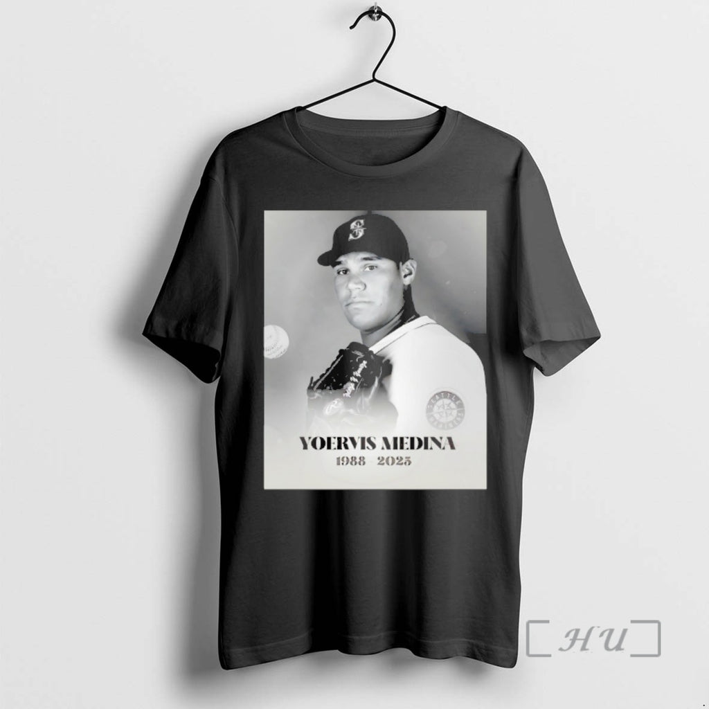 Officials Rip Yoervis Medina 1988 2025 Premium T Shirt Sweater