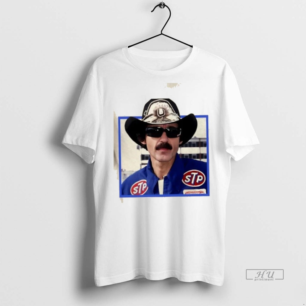 Officials Stp Richard Petty Face Graphic Tee Shirt Sweater