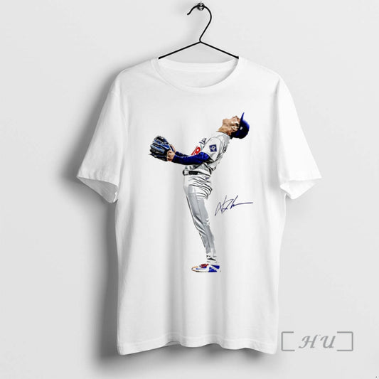 Officials Yoshinobu Yamamoto La Baseball Lights Out Signature Christmas Premium T Shirt Sweater