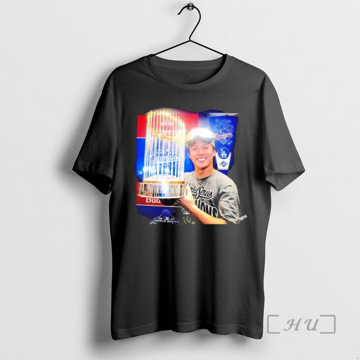 Officials Yoshinobu Yamamoto With Trophy World Series Win 2025 Premium T Shirt Sweater