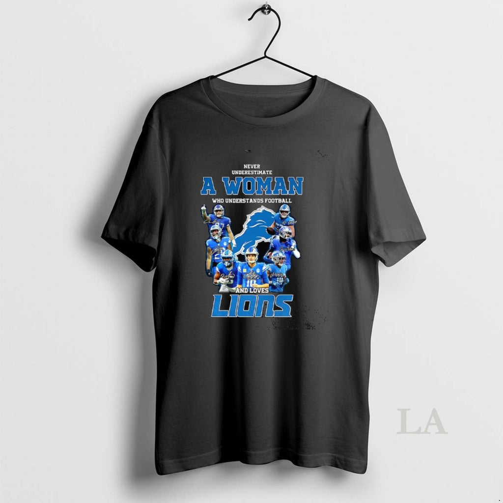 Original Never Underestimate A Woman Who Loves Detroit Lions Football Player Signature