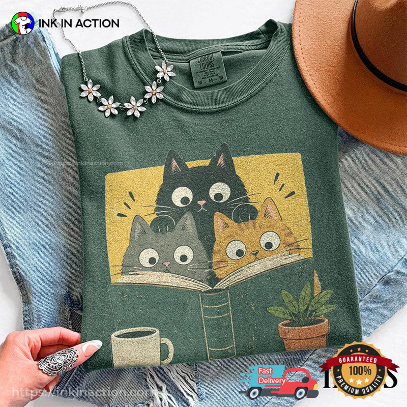 Retro Curious Reading Cats Anime Style Comfort Colors Shirt