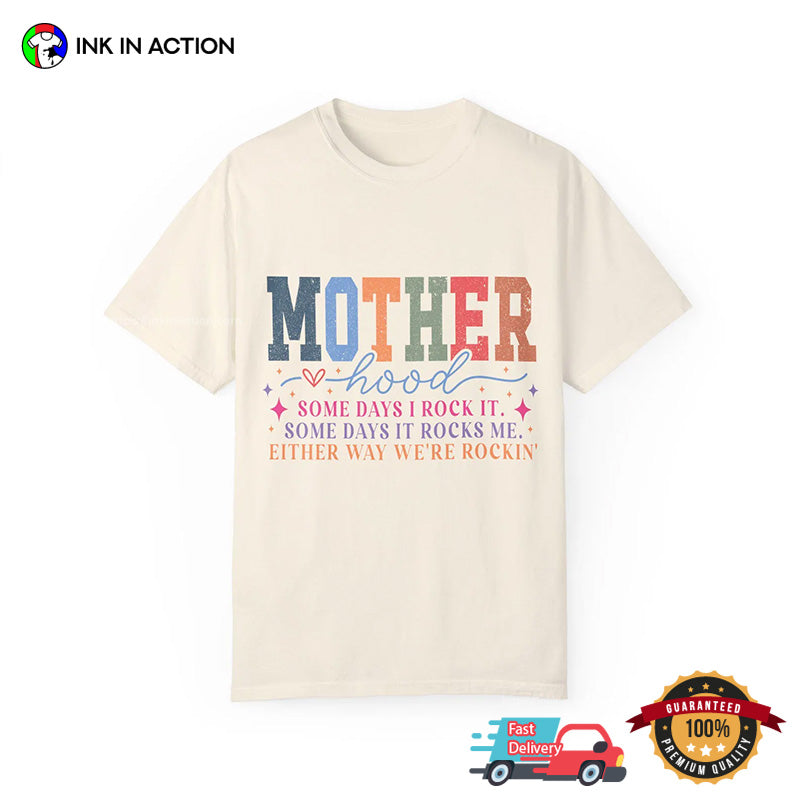 Rocking Motherhood Vintage 90s Comfort Colors Tee