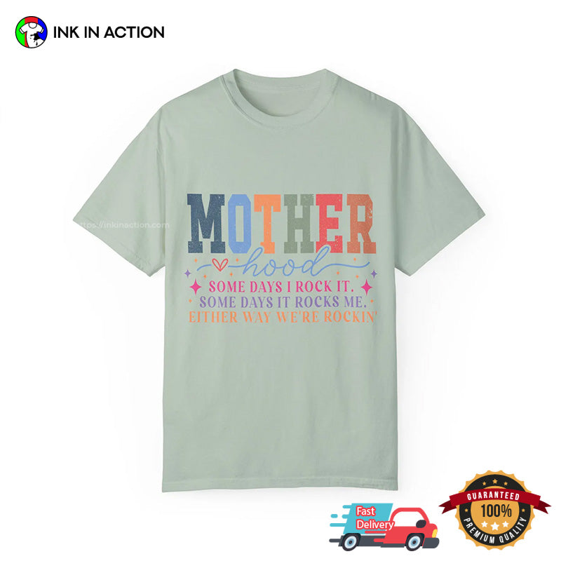 Rocking Motherhood Vintage 90s Comfort Colors Tee