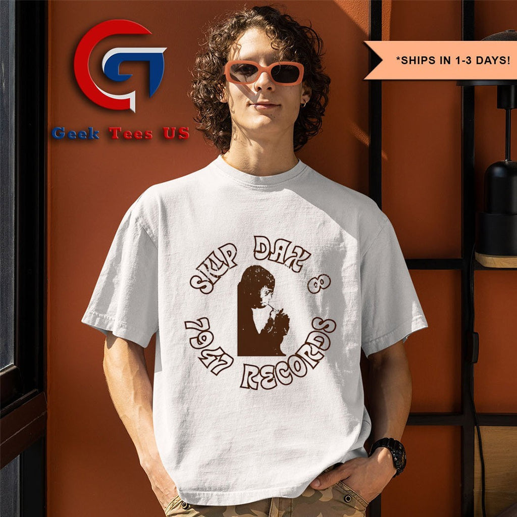 Skip da 8 7947 records shirt