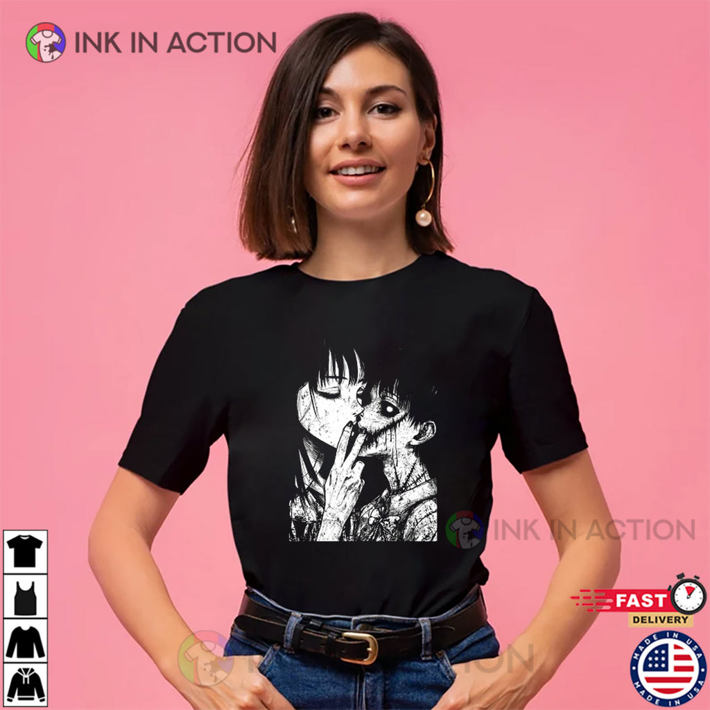 Tomie Art Creepy Horror Manga Graphic T-shirt