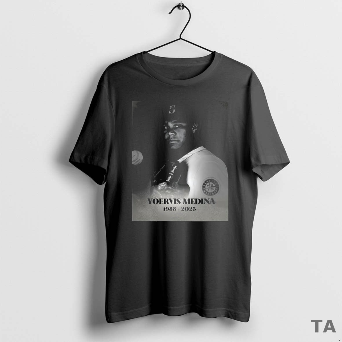 Top Rest In Peace Yoervis Medina 1988 2025 T Shirt Sweater