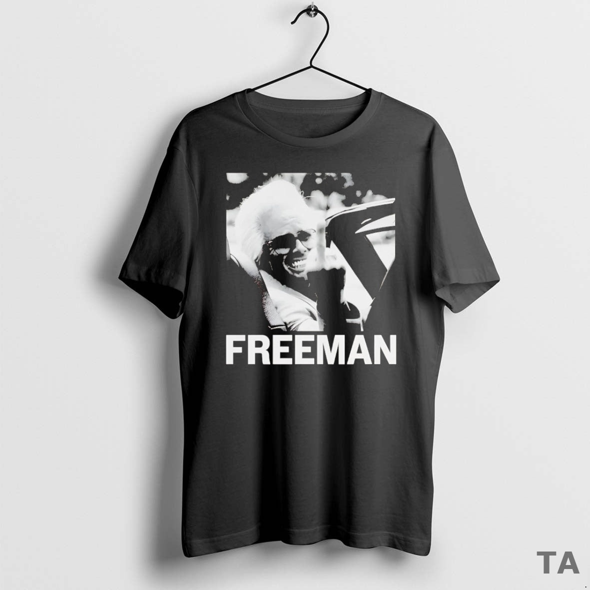 Top Uncle Baby Billy Freeman Middle Finger Legend T Shirt Sweater