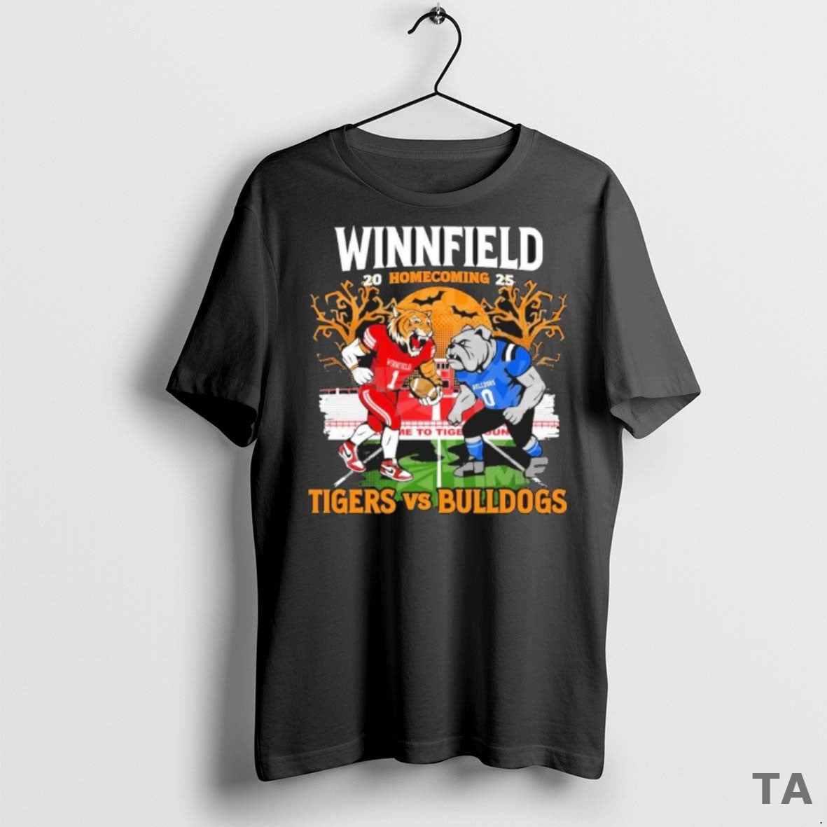 Top Winnfield Tigers Vs Bulldogs 2025 Homecoming Halloween T Shirt Sweater