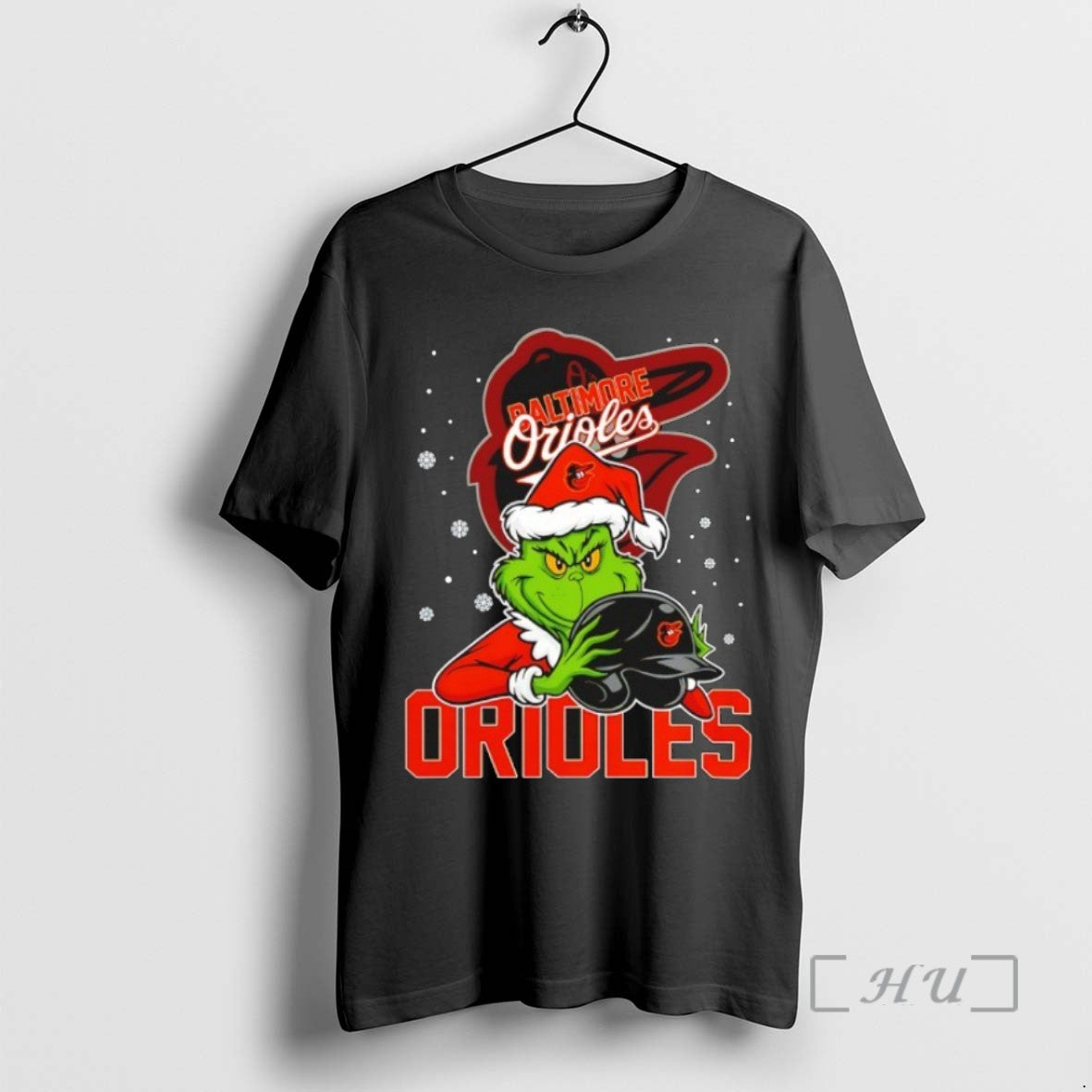 Trending Baltimore Orioles Baseball Grinch Holding Helmet Christmas Tee Shirts Sweater