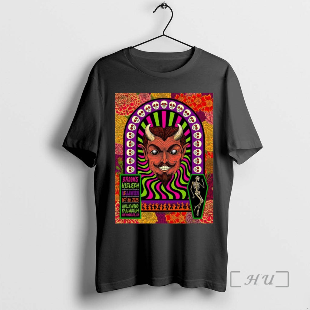 Trending Brooks Nielsen October 30 2025 Los Angeles Event Hollywood Palladium Halloween Tee Shirts Sweater