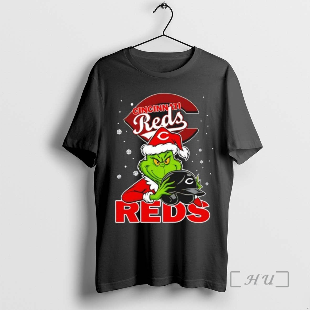 Trending Cincinnati Reds Baseball Grinch Holding Helmet Christmas Tee Shirts Sweater