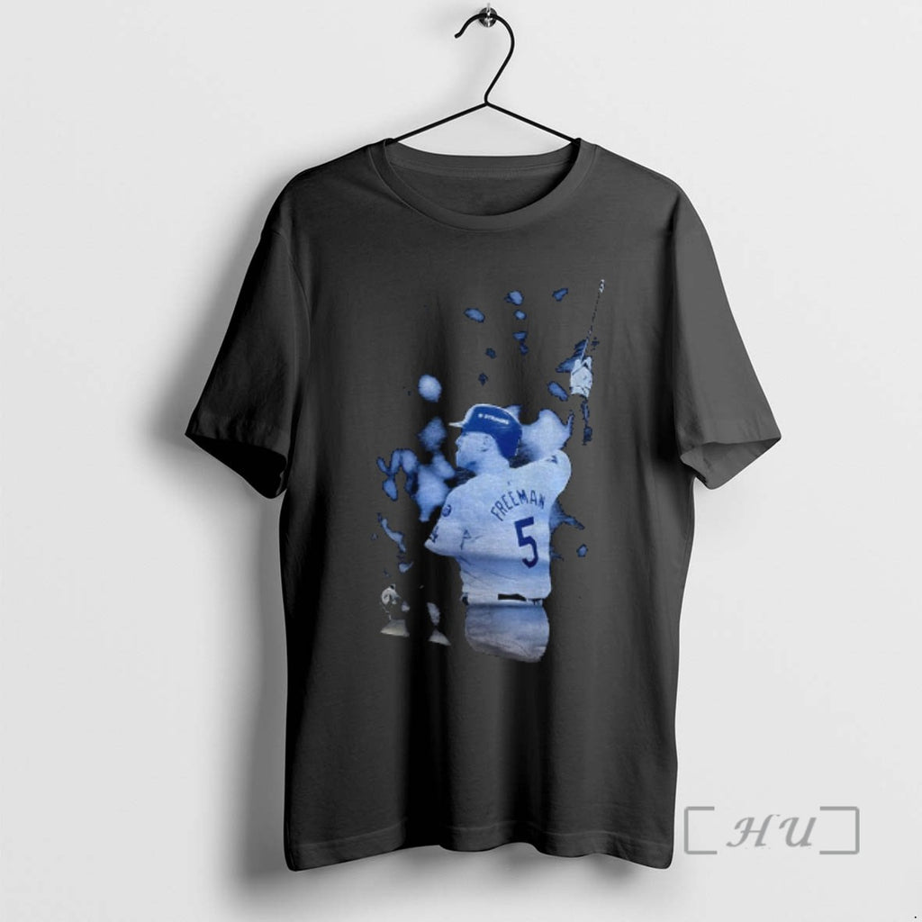 Trending Freddie Freeman Posing Los Angeles Dodgers Mlb Baseball World Series 2025 Tee Shirts Sweater