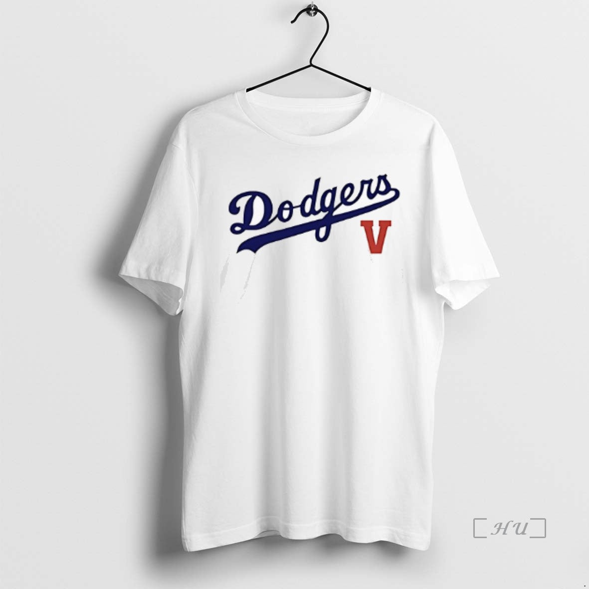 Trending Los Angeles Dodgers V X Bts Tae Hyung 95 T Shirt Sweater