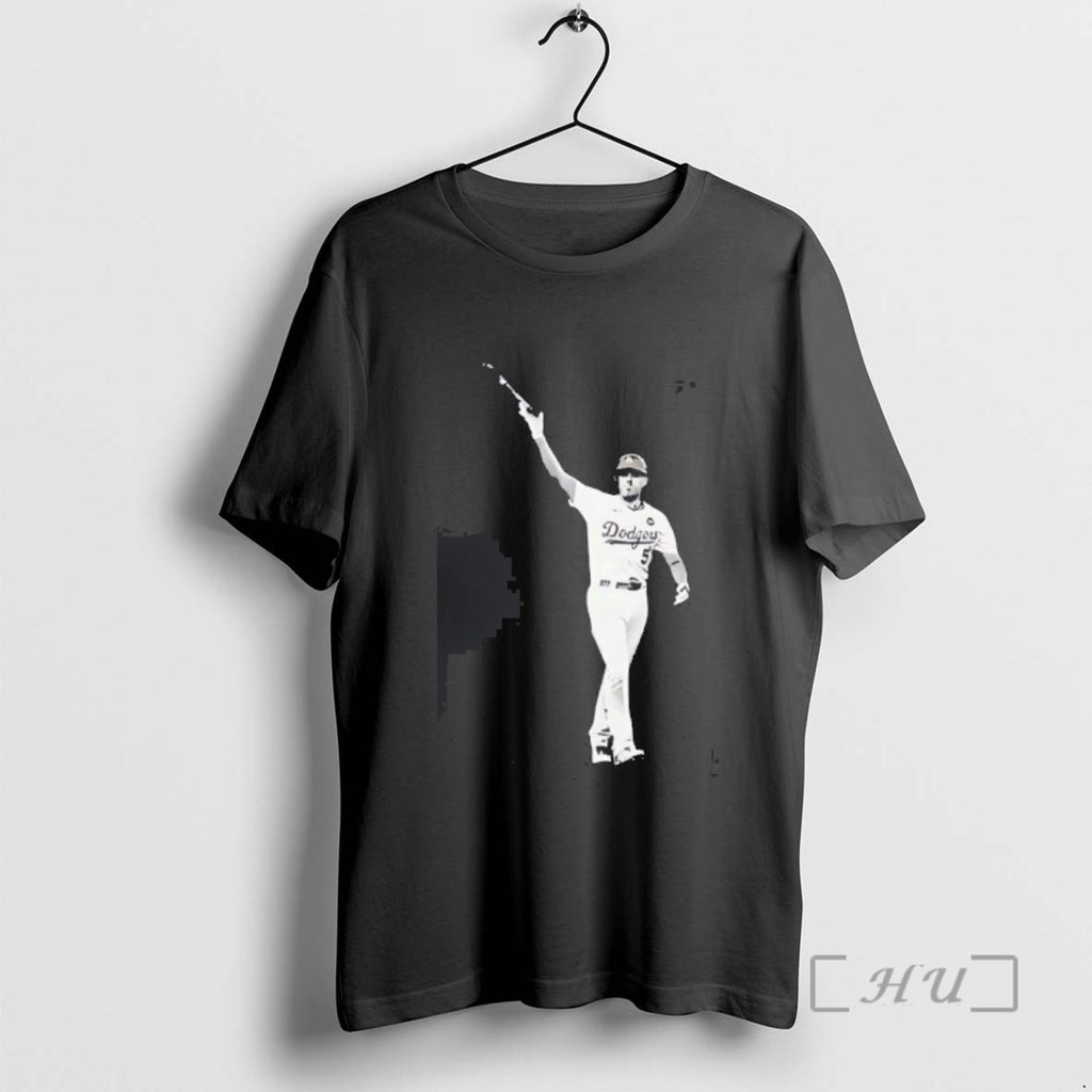 Trending Mookie Betts Wins 2025 Los Angeles Dodgers Tee Shirts Sweater