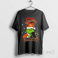 Trending San Francisco Giants Baseball Grinch Holding Helmet Christmas Tee Shirts Sweater