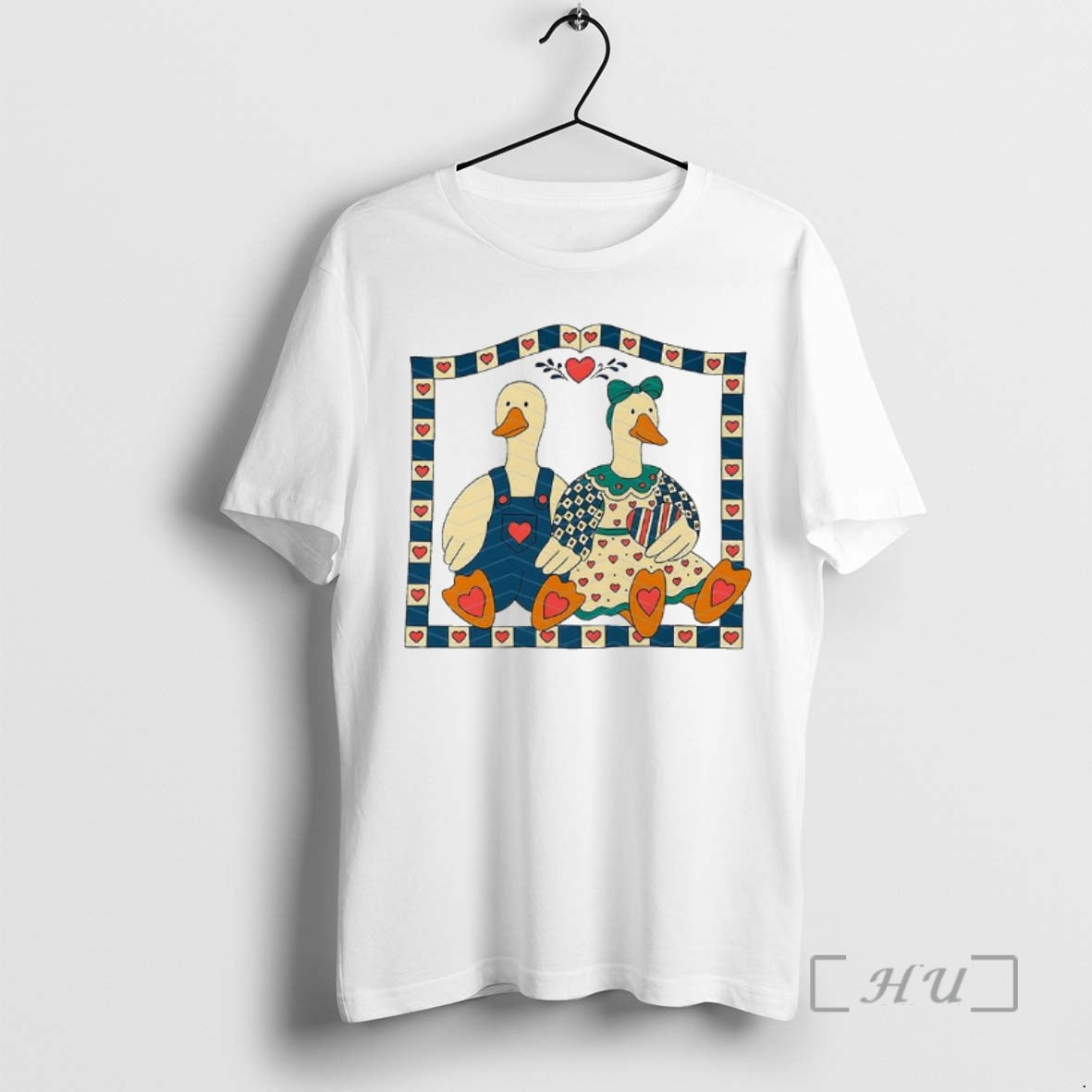 Trending Thrifty Geese Family Heart Classic