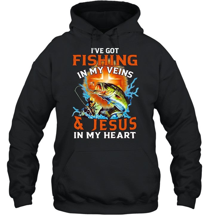 I’ve got fishing in my veins and Jesus in my heart Unisex T-Shirt