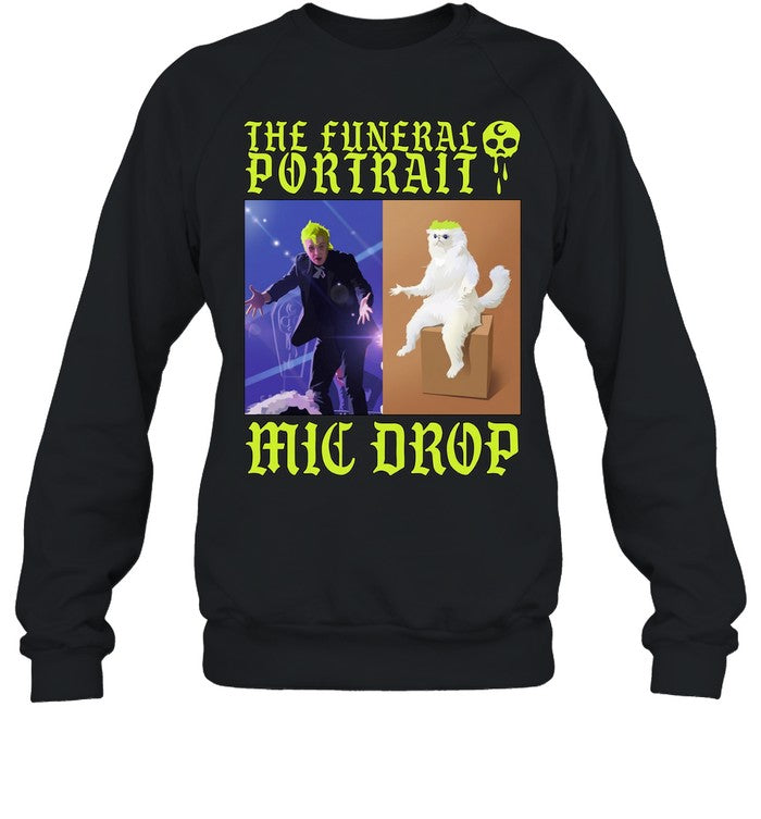 The funeral portrait mic drop meme Unisex T-Shirt