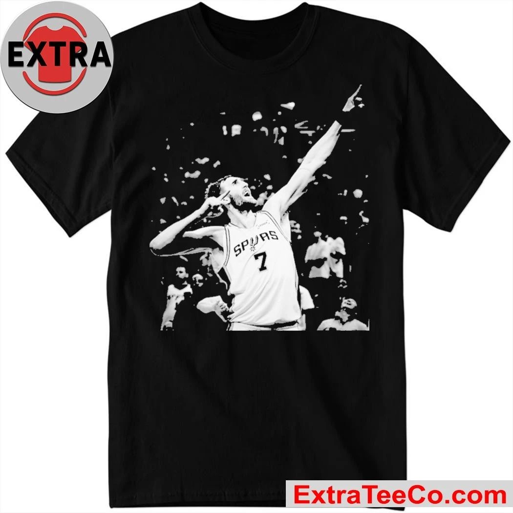 Luke Kornet in a San Antonio Spurs uniform Shirt