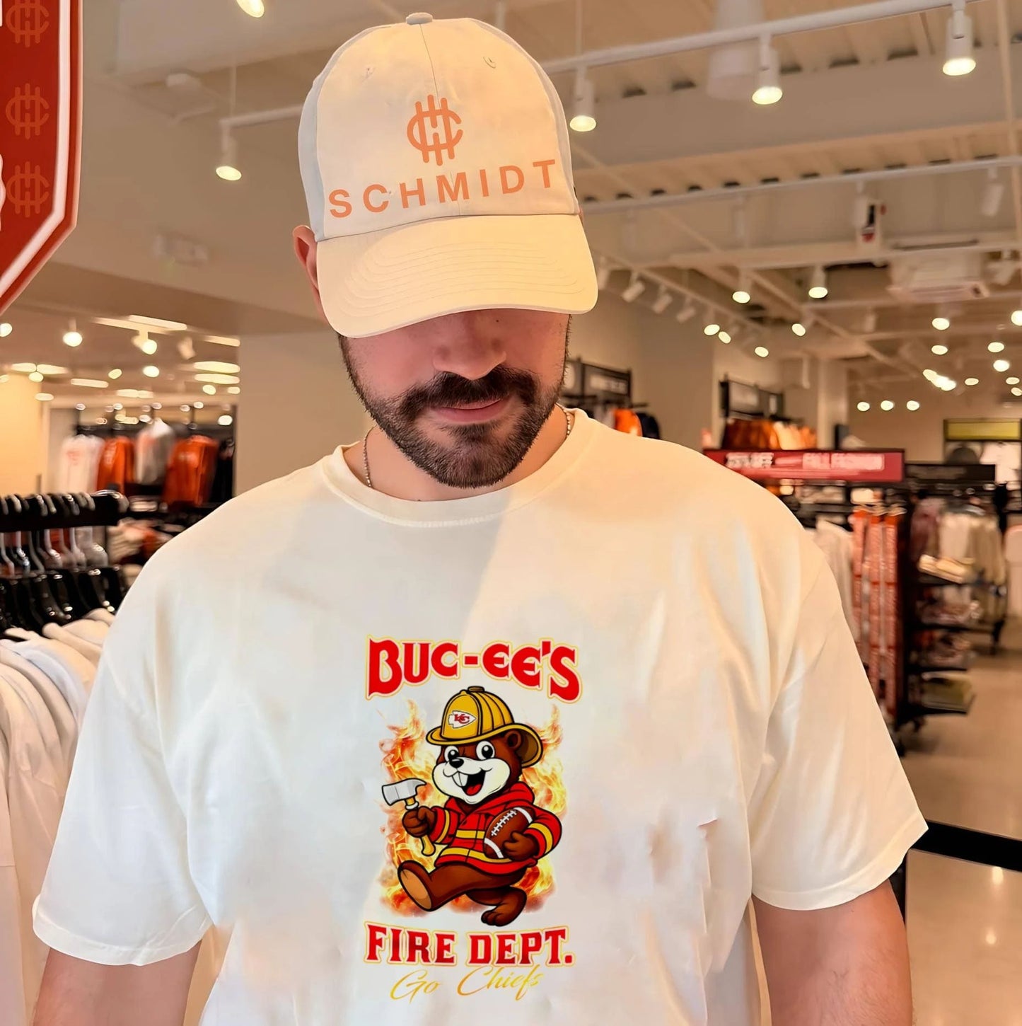 Kansas City Chiefs Buc-Ee’s Fire Dept go Bears Firefighter Strong shirt