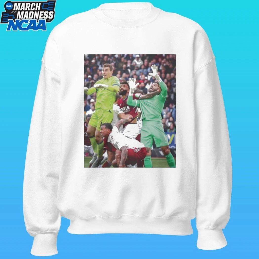 Pablo Fouled David Raya Shirt