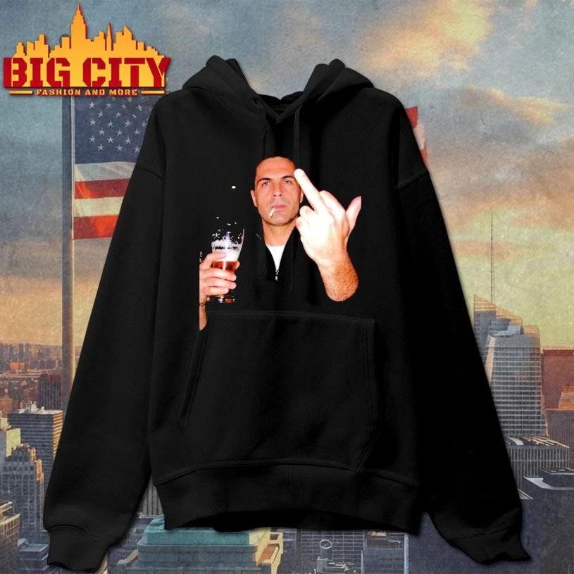 Mikel Arteta middle finger shirt